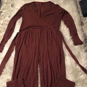 Cute wine colored skinny legged play suit